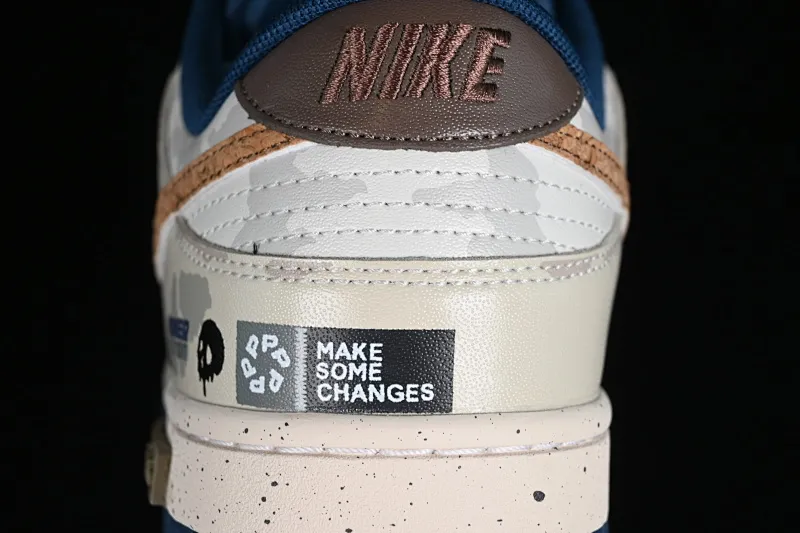 All Categories Nk SB Dunk Series Nk SB Dunk Low Low-top sneakers Nk SB Dunk Low Panda Prank Pioneer Knight-Survival Beige Brown SB strap low-top casual sneakers DD1391-400